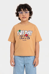 FUN DAY CLUB GRAPHIC TEE