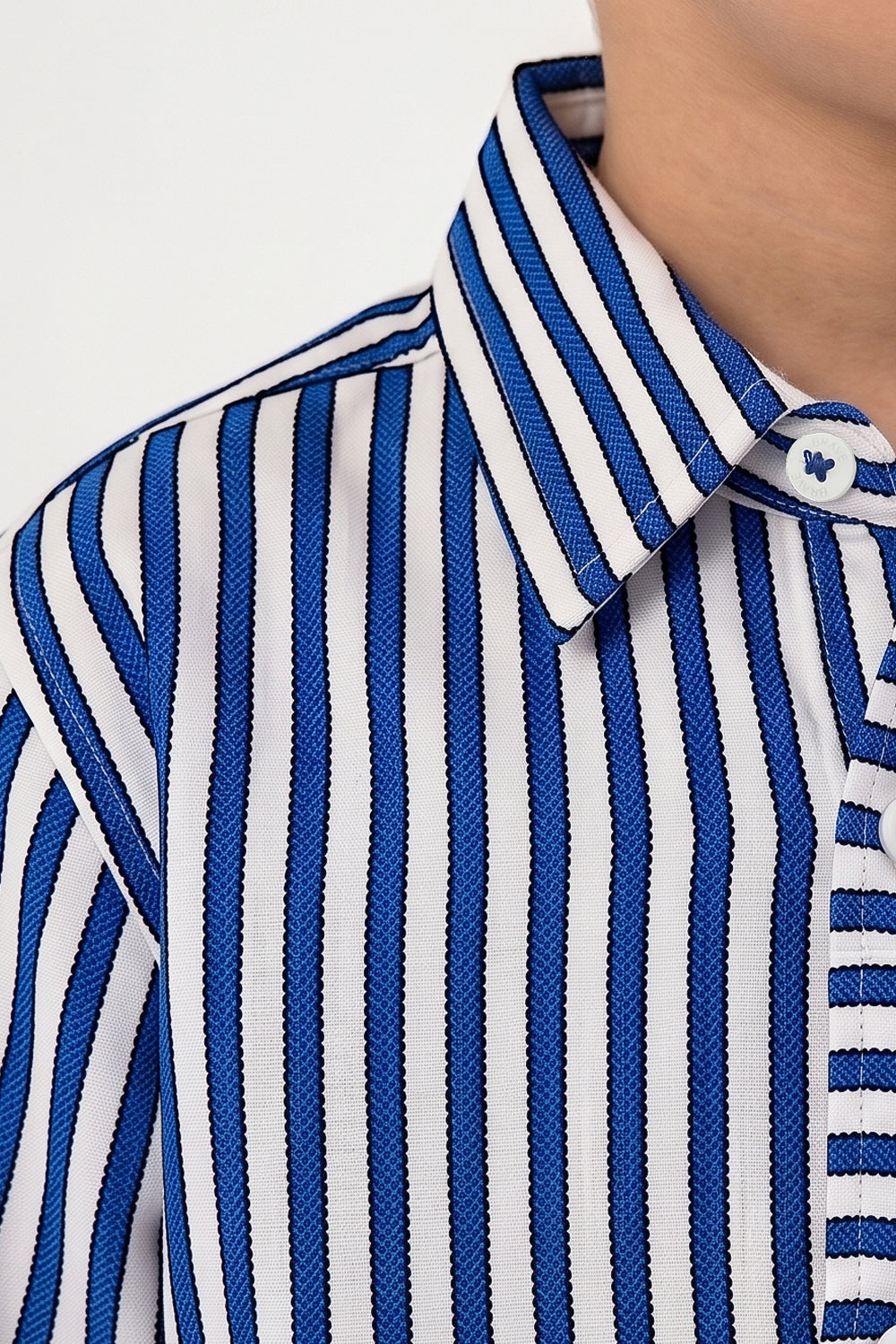 BUTTON DOWN STRIPER SHIRT