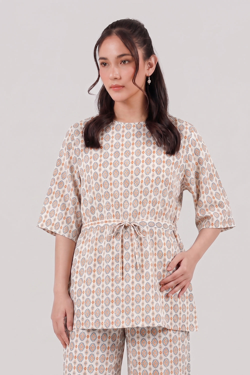 LADIES WOVEN SUIT