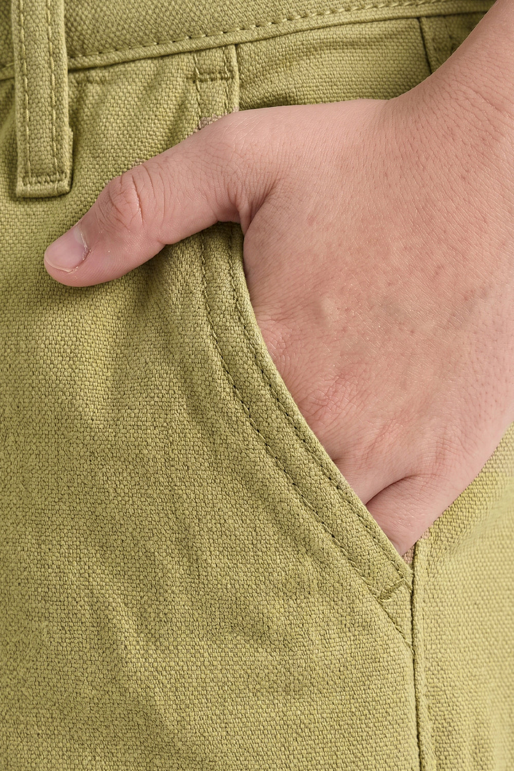 TEXTURED SHORT