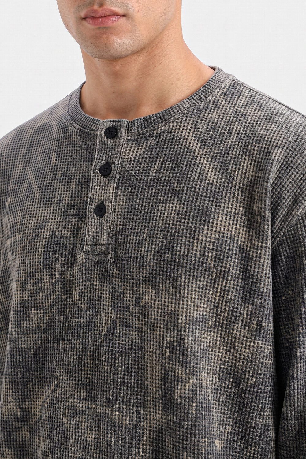 THERMAL HENLEY TEE