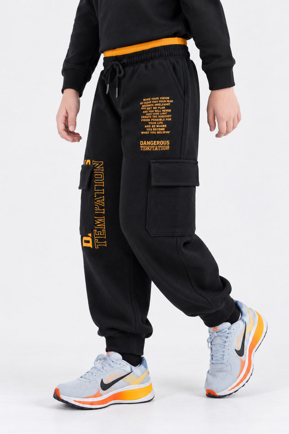 BOXY FIT POLO & TROUSER