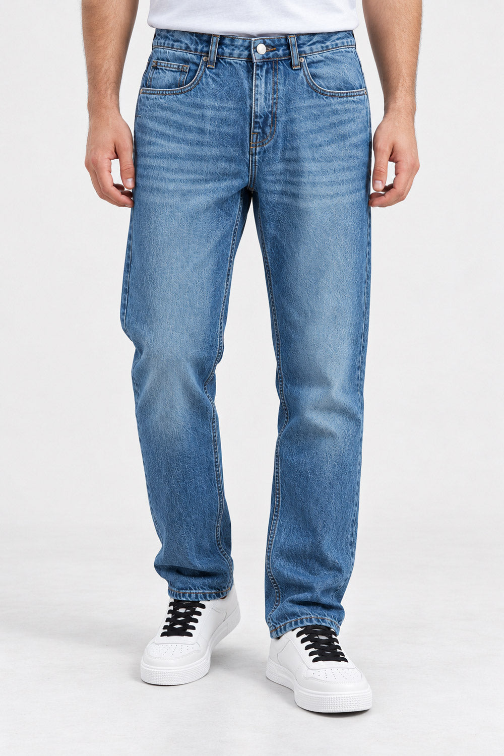 SLIM RELAXED FIT DENIM
