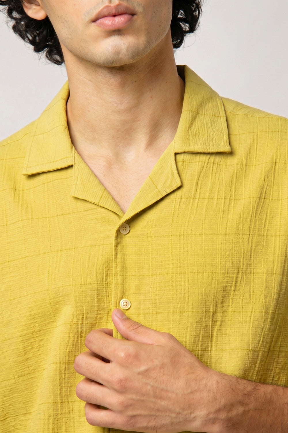 MEN CROPPED FIT SHIRT