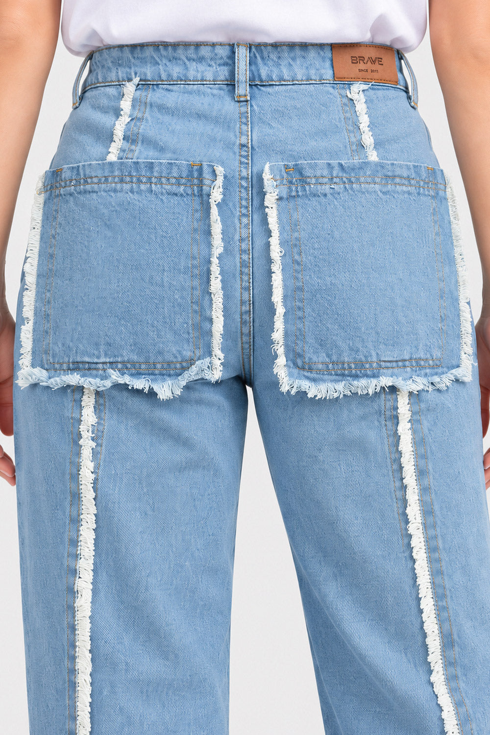 FRAYED EDEGS DENIM