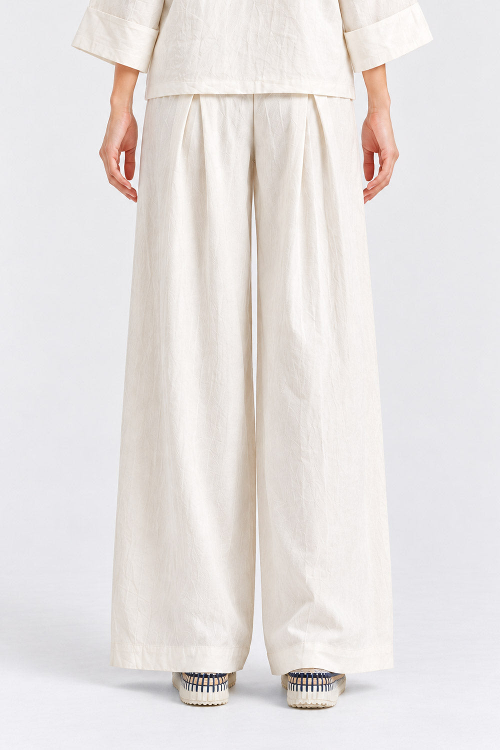 PLEATED TROUSER