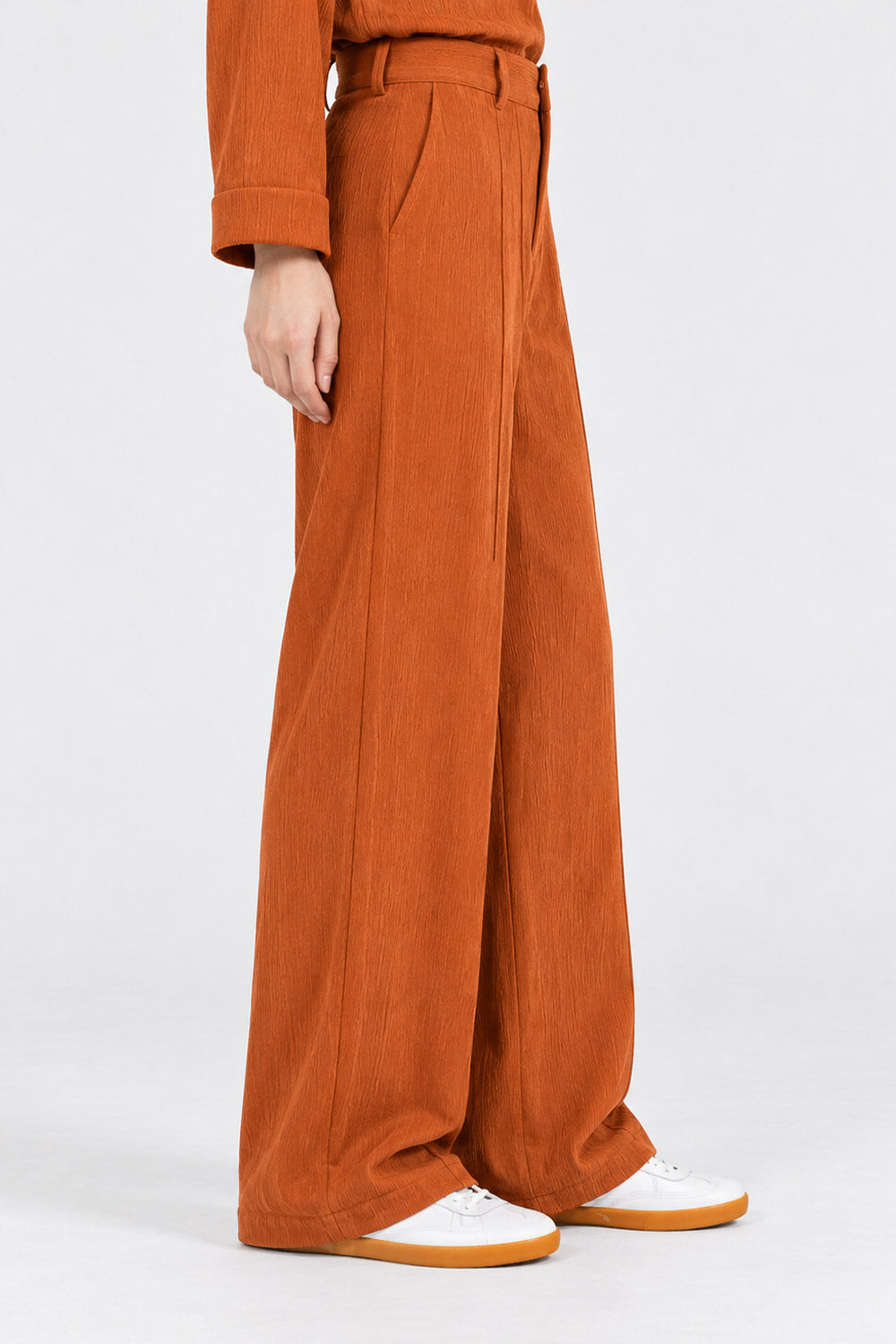 TEXTURED PANT