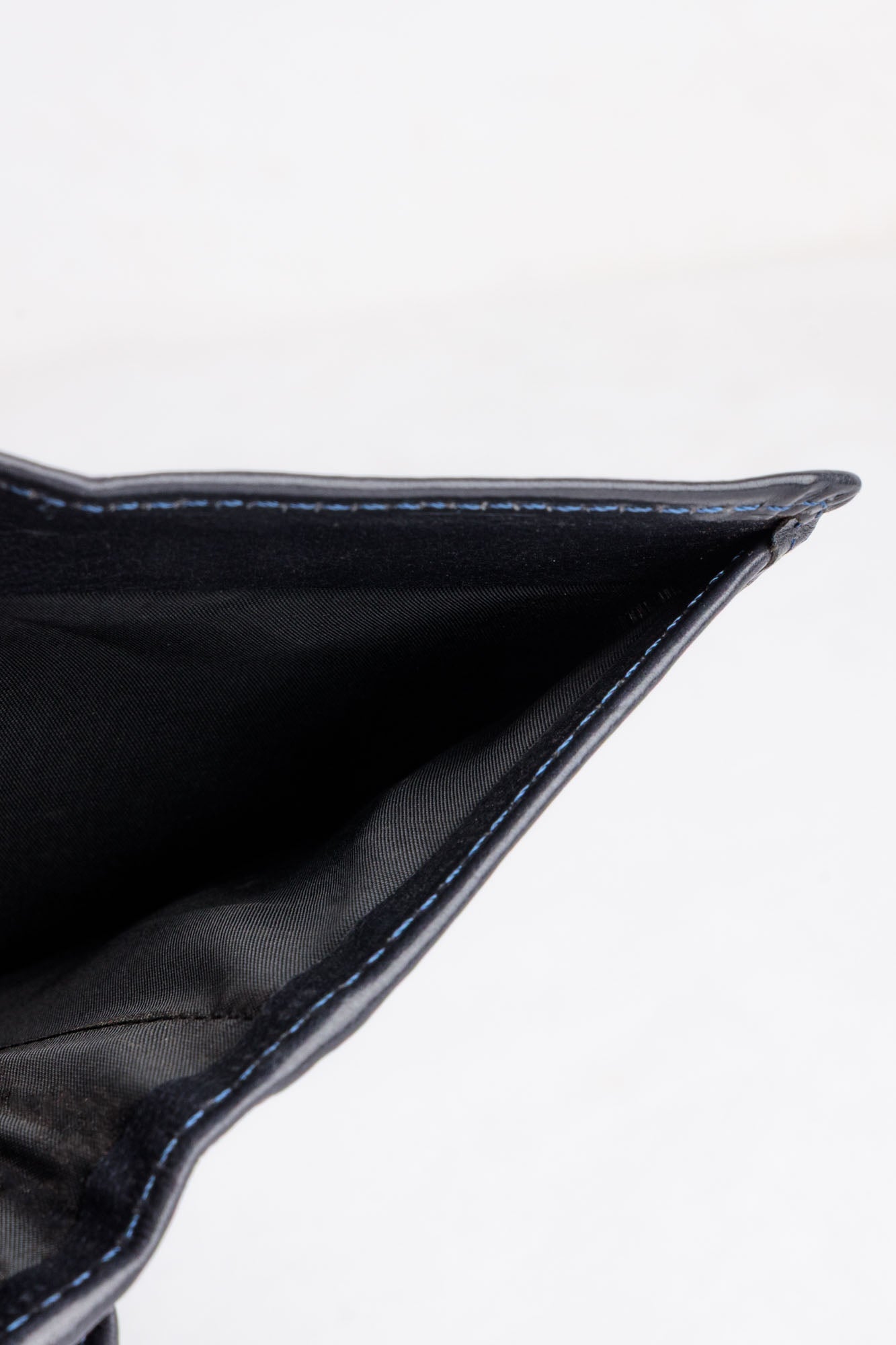 Men's Classic Leather Bifold Wallet