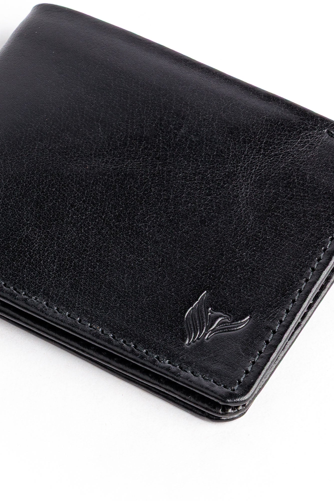Men's Croc-Embossed Leather Wallet