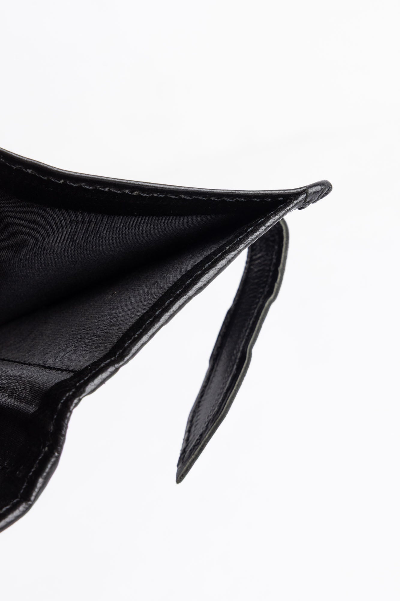Men's Buckled Strap Leather Wallet