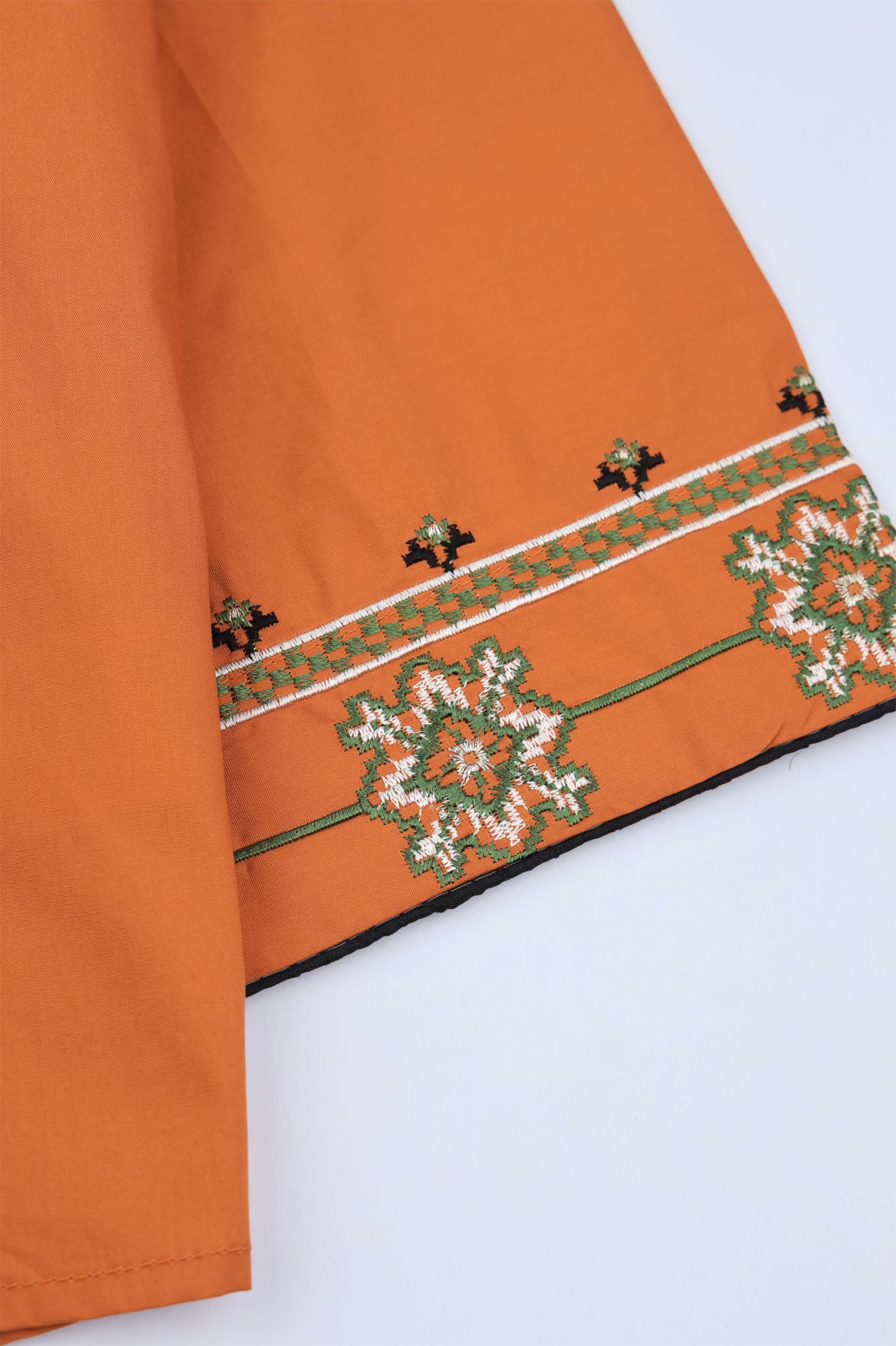 Girls' Rust Embroidered Tassel Set
